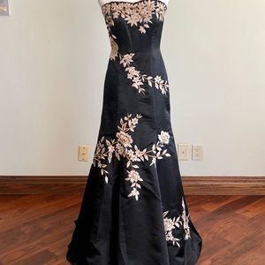 Ball gown dress